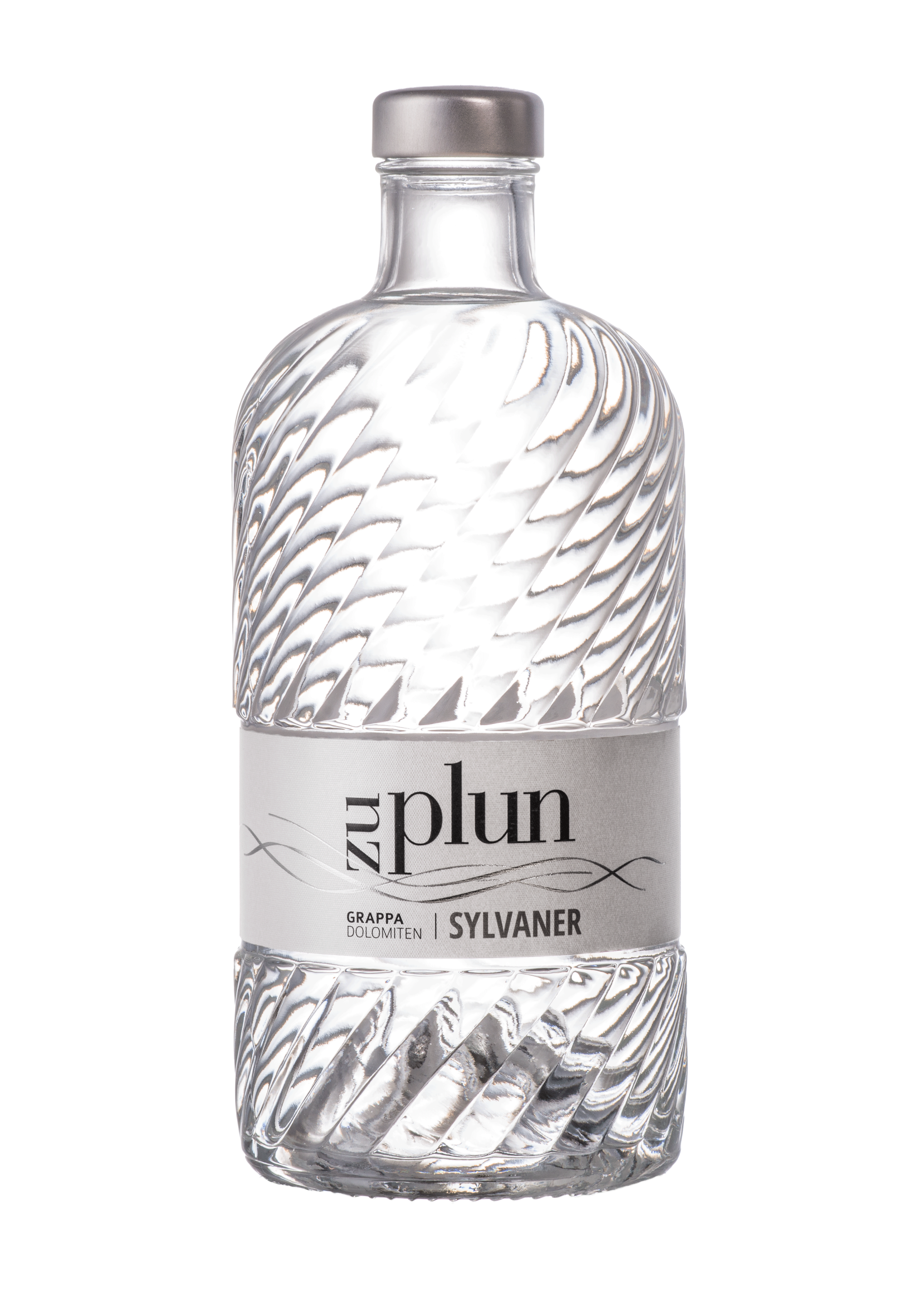 Zu Plun Grappa Sylvaner – grappa artigianale ottenuta da vinacce di uve Sylvaner delle Dolomiti, acquistabile online su Cavour Drinks